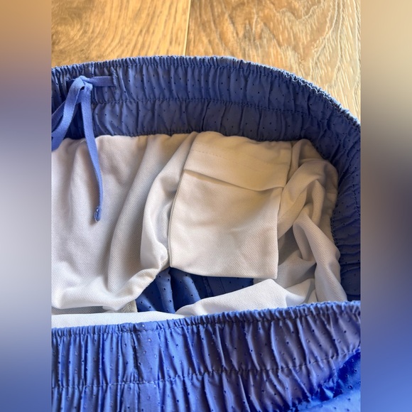 NIKE/UA/Gap Fit Shorts Bundle of 4 Women’s Running Shorts Lined Athletic Shorts - Picture 13 of 16